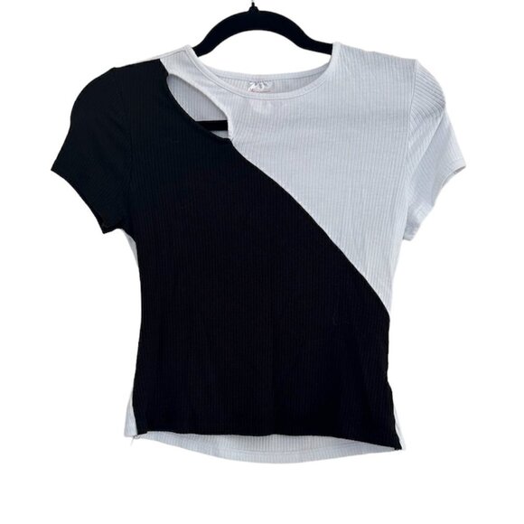 No Boundaries Crop Tops Lot of 2 Ribbed Stretch Black & White, Beige & Cream XS - Picture 3 of 6